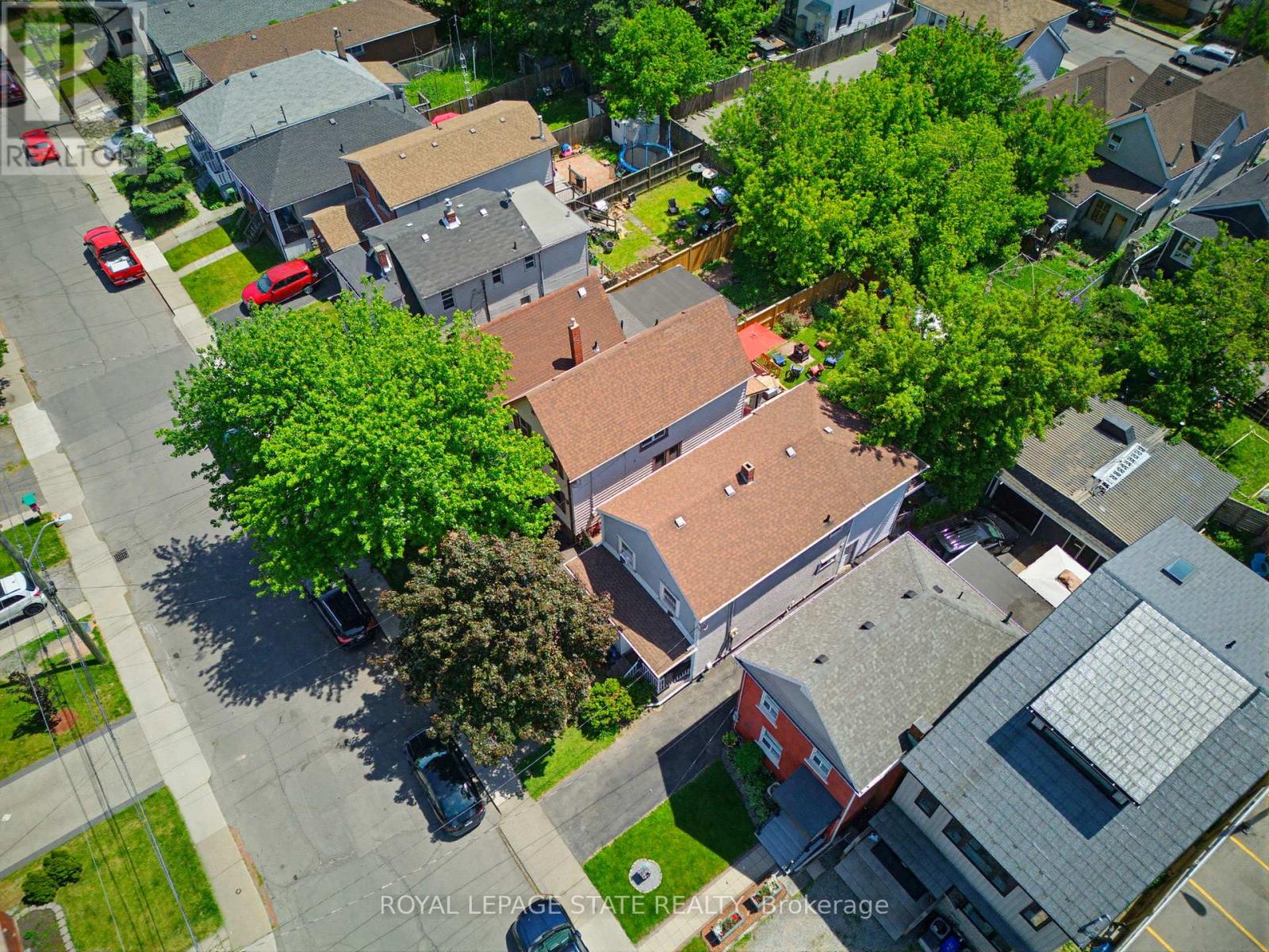 124 CAMPBELL AVENUE - 31