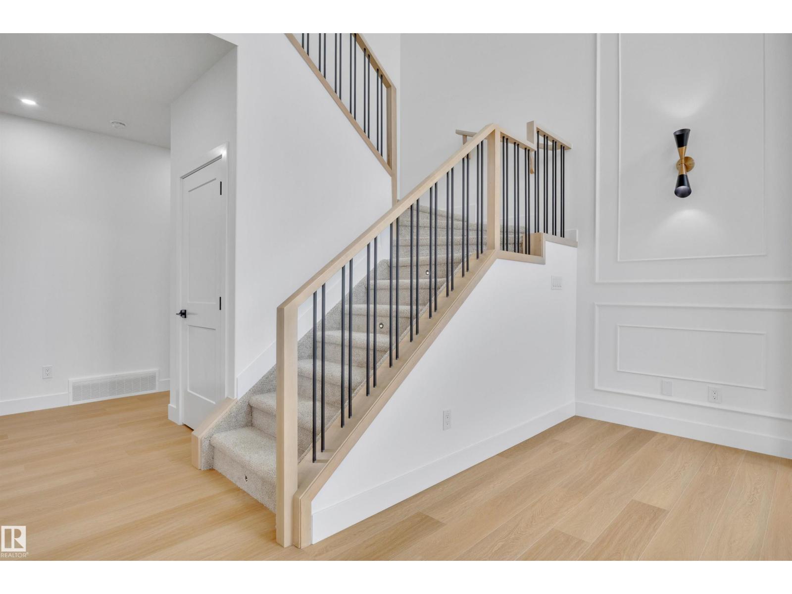 700 Bank DR — photo 31