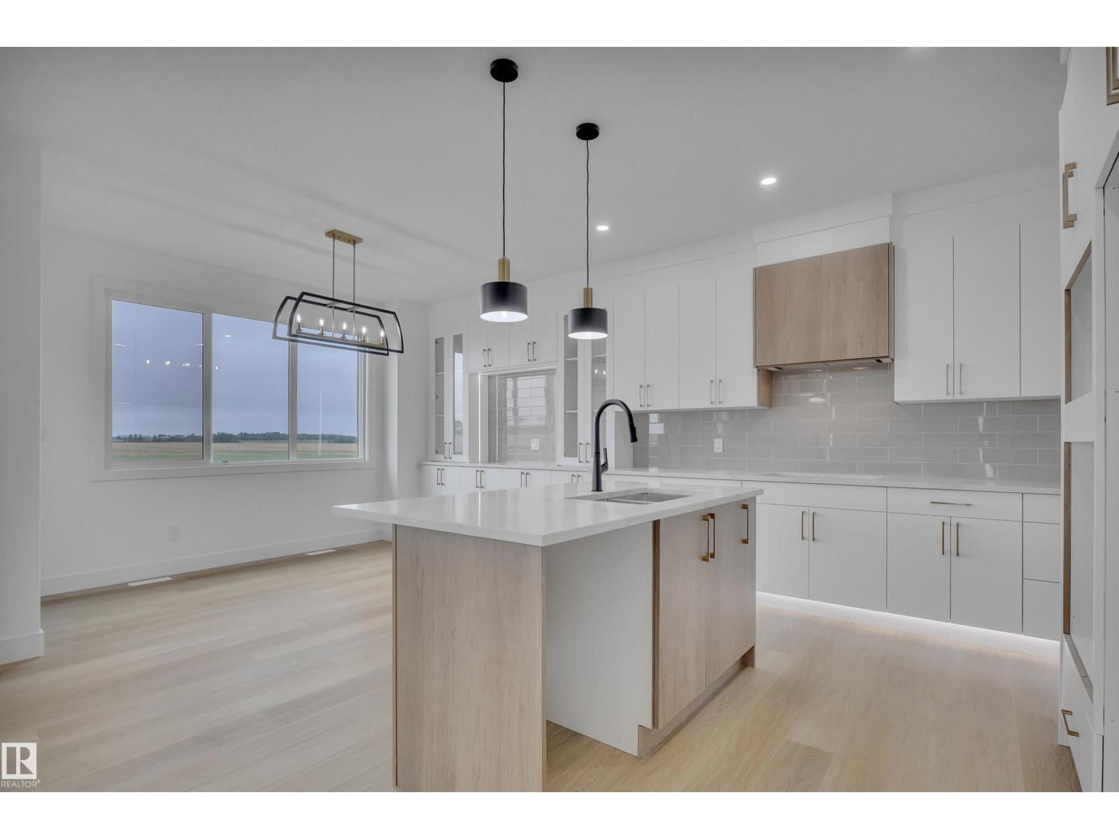 700 Bank DR — photo 19