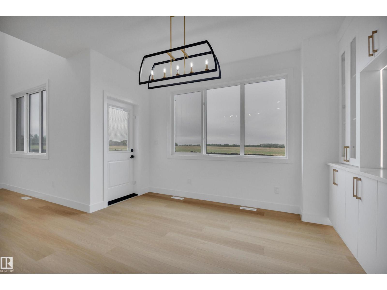 700 Bank DR — photo 23