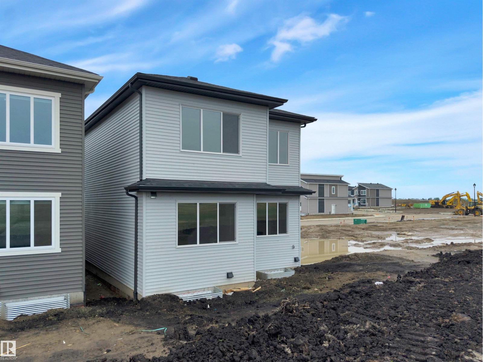 700 Bank DR - 63