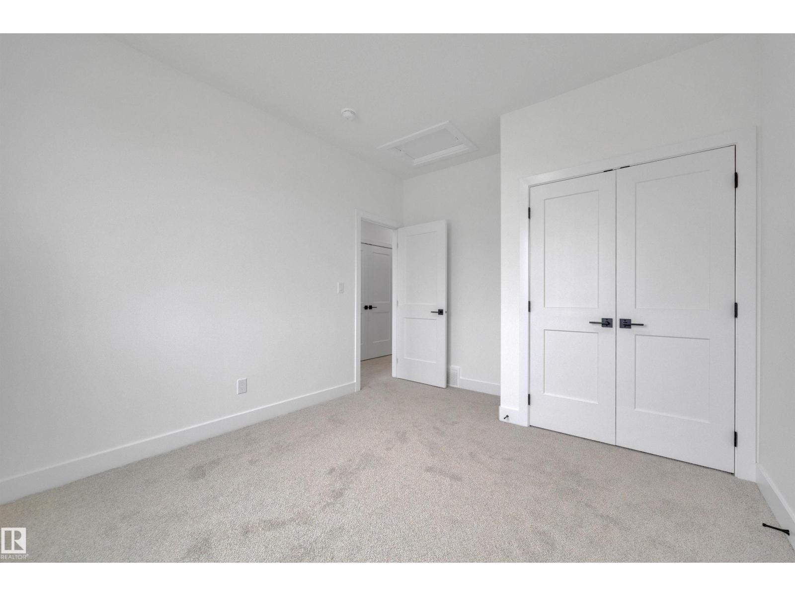 700 Bank DR - 50
