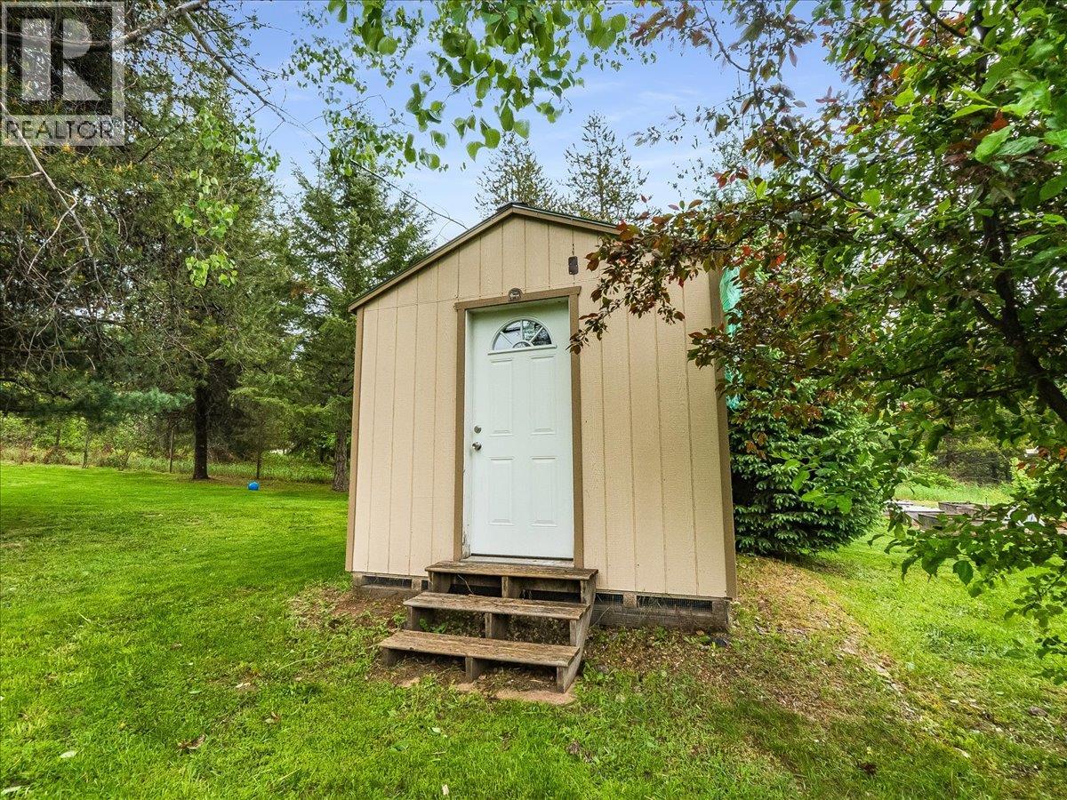 3752 Krestova Cemetery Road - 8