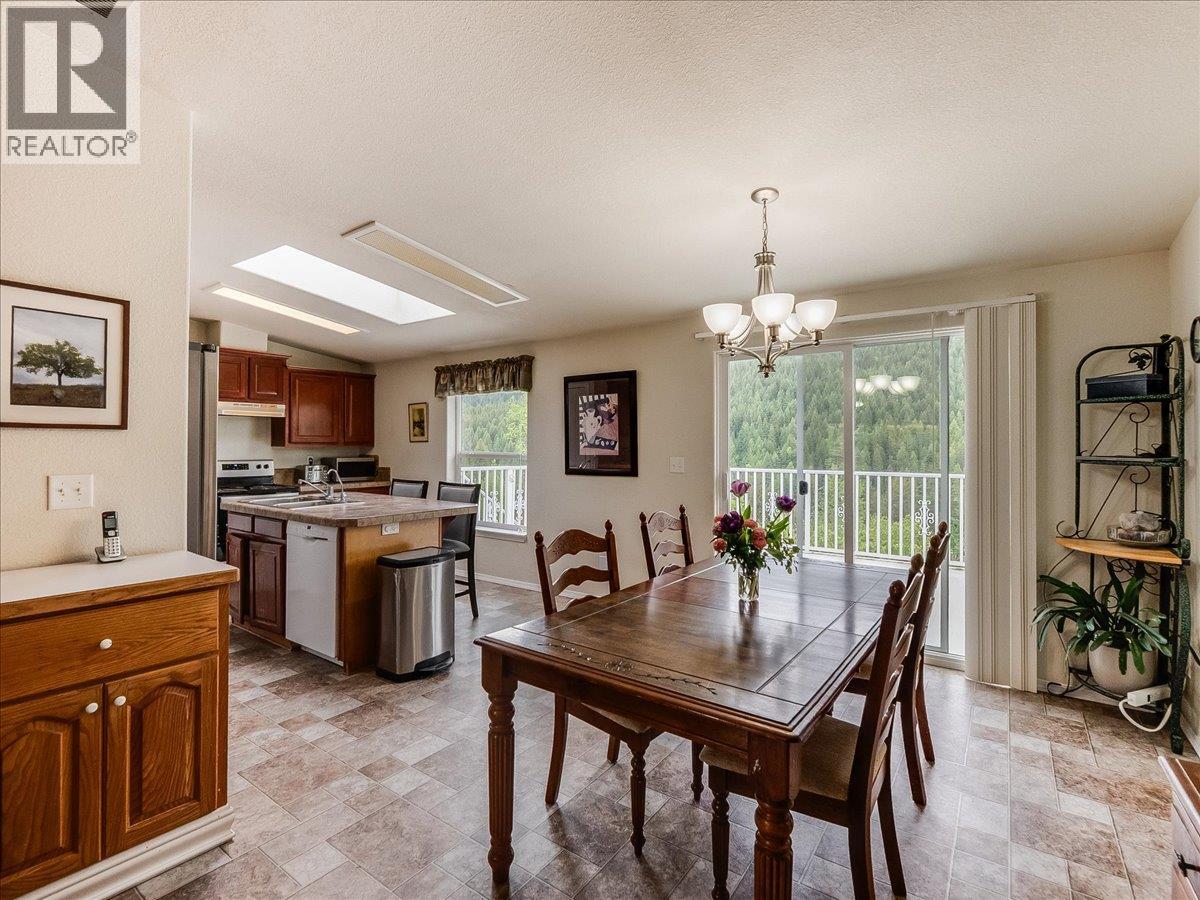 3752 Krestova Cemetery Road - 24