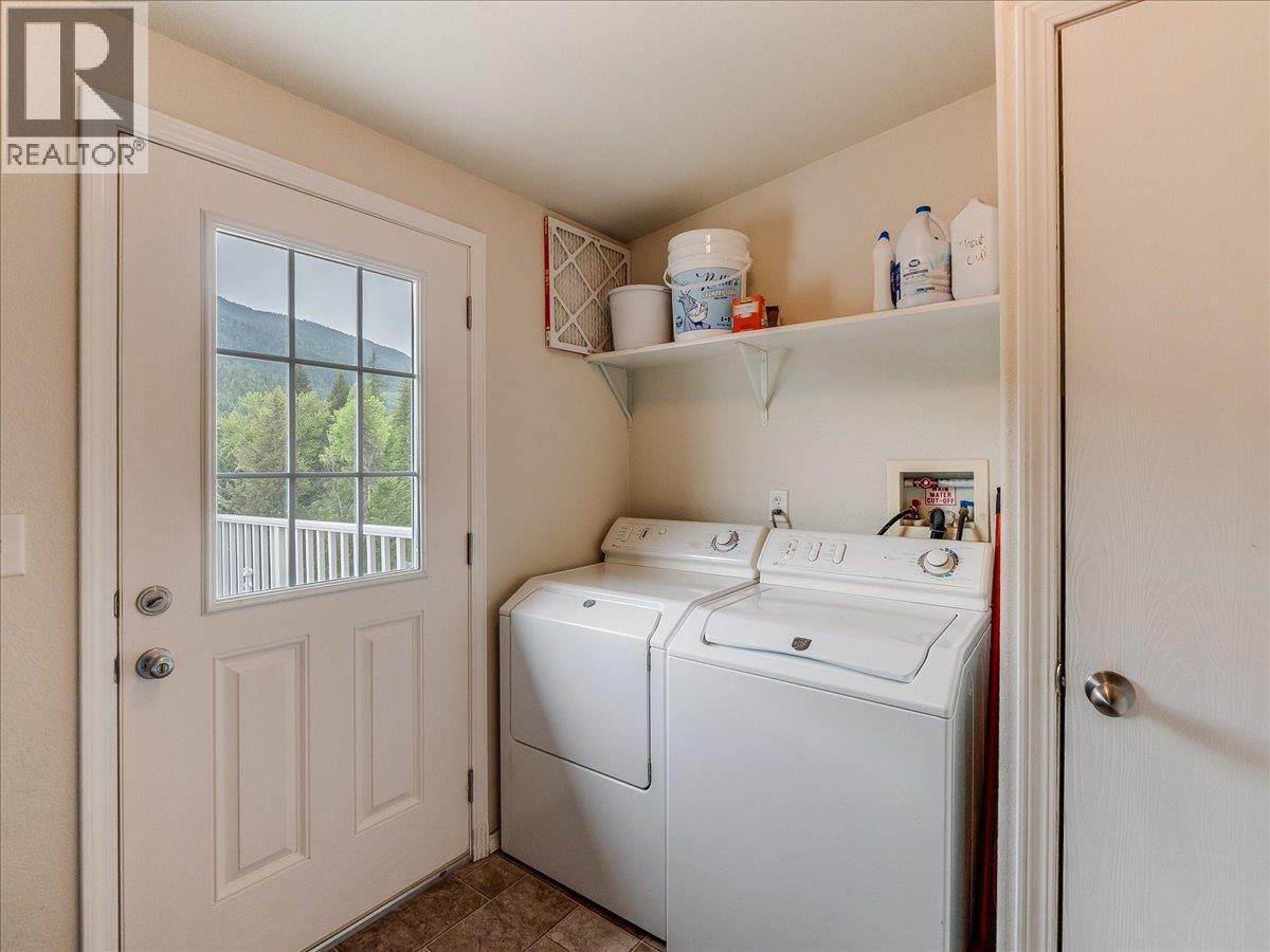 3752 Krestova Cemetery Road - 44