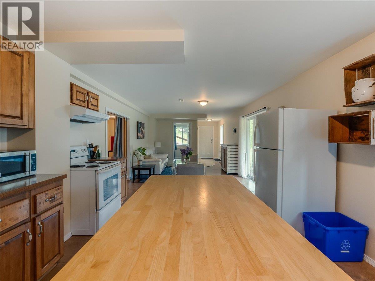 3752 Krestova Cemetery Road - 58