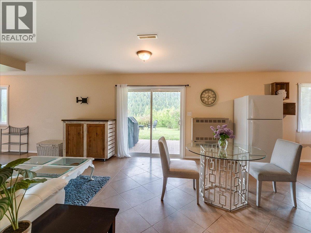 3752 Krestova Cemetery Road - 56