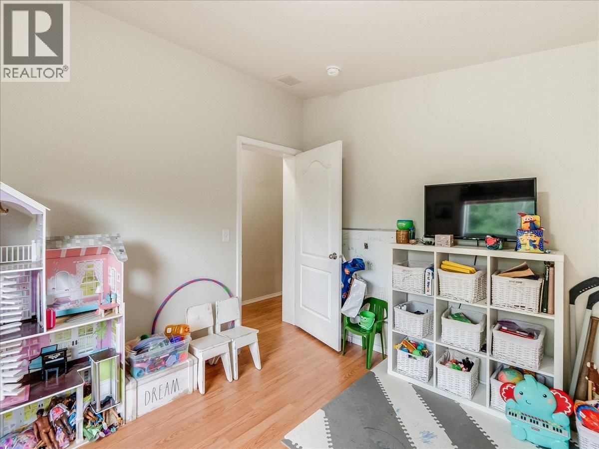3752 Krestova Cemetery Road - 40