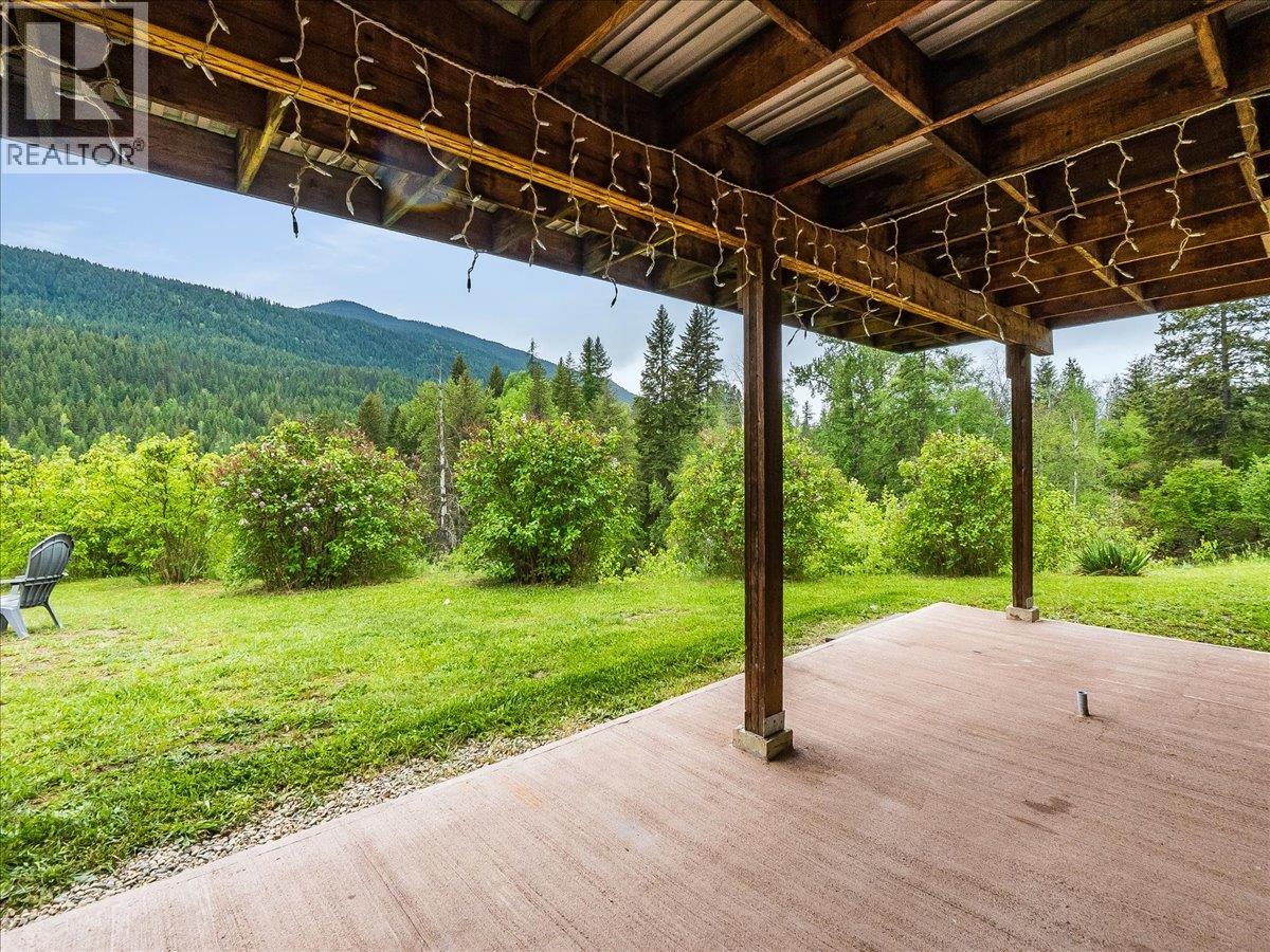 3752 Krestova Cemetery Road - 63