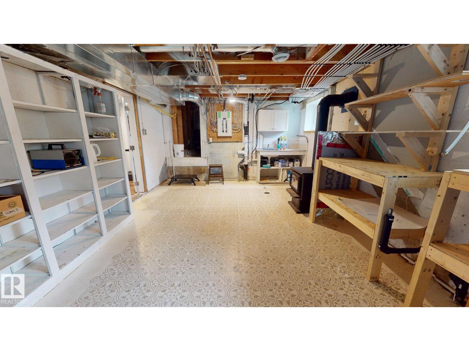 #121 22560 WYE RD - 23