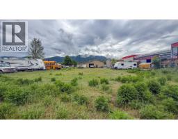 1415 Dyffryn Road, Lumby, BC V0E2G0 Photo 50