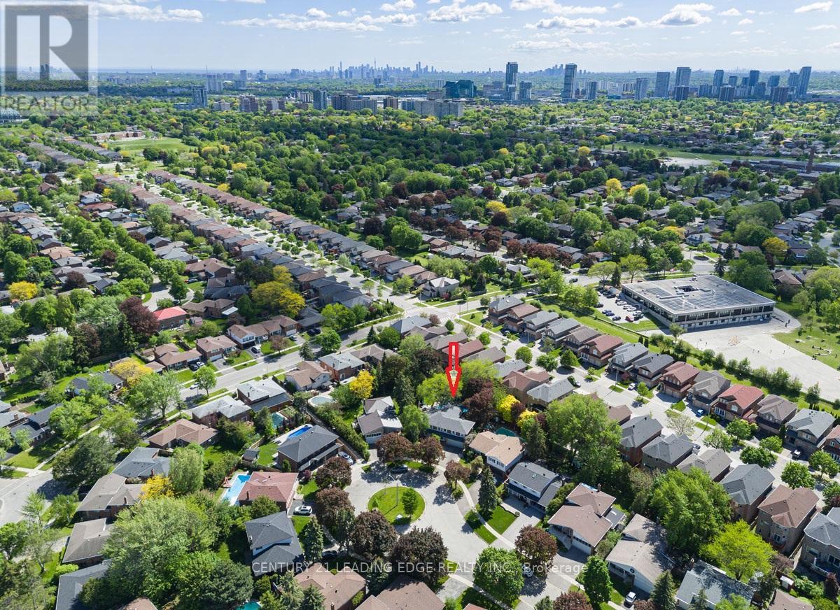 20 SOLWAY COURT - 21