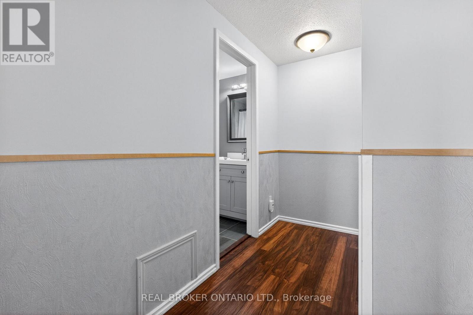 #53 401 WENTWORTH STREET W - 12