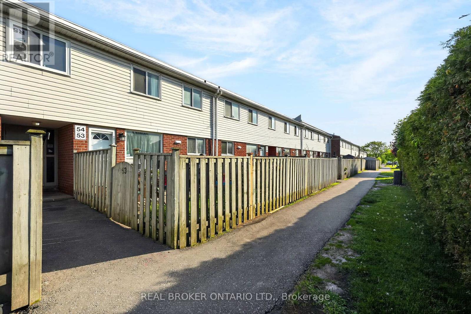 #53 401 WENTWORTH STREET W - 29