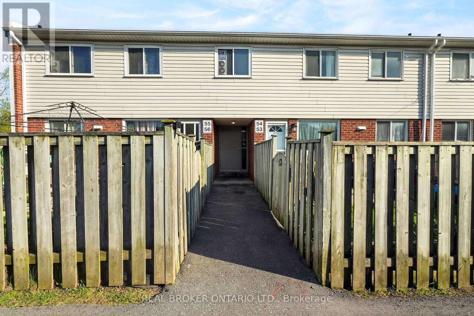 #53 401 WENTWORTH STREET W - 32