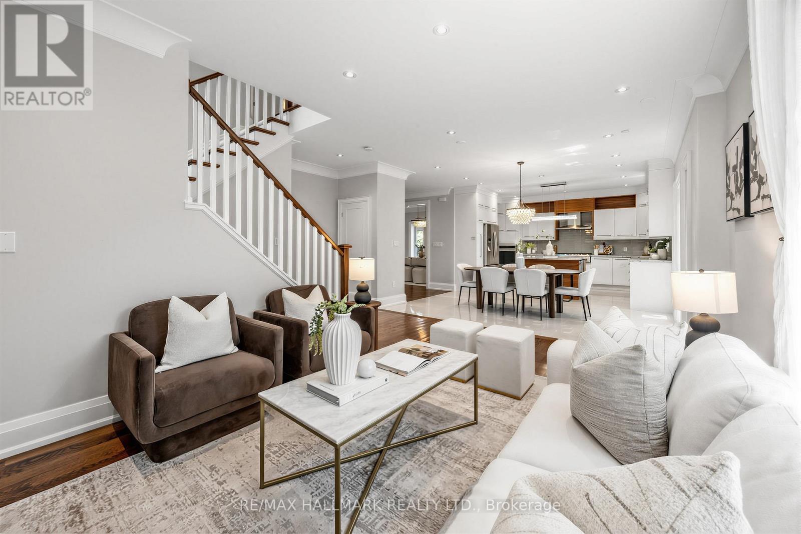 1 DUSTAN CRESCENT - 18