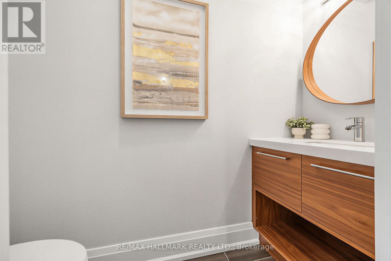 1 DUSTAN CRESCENT - 20