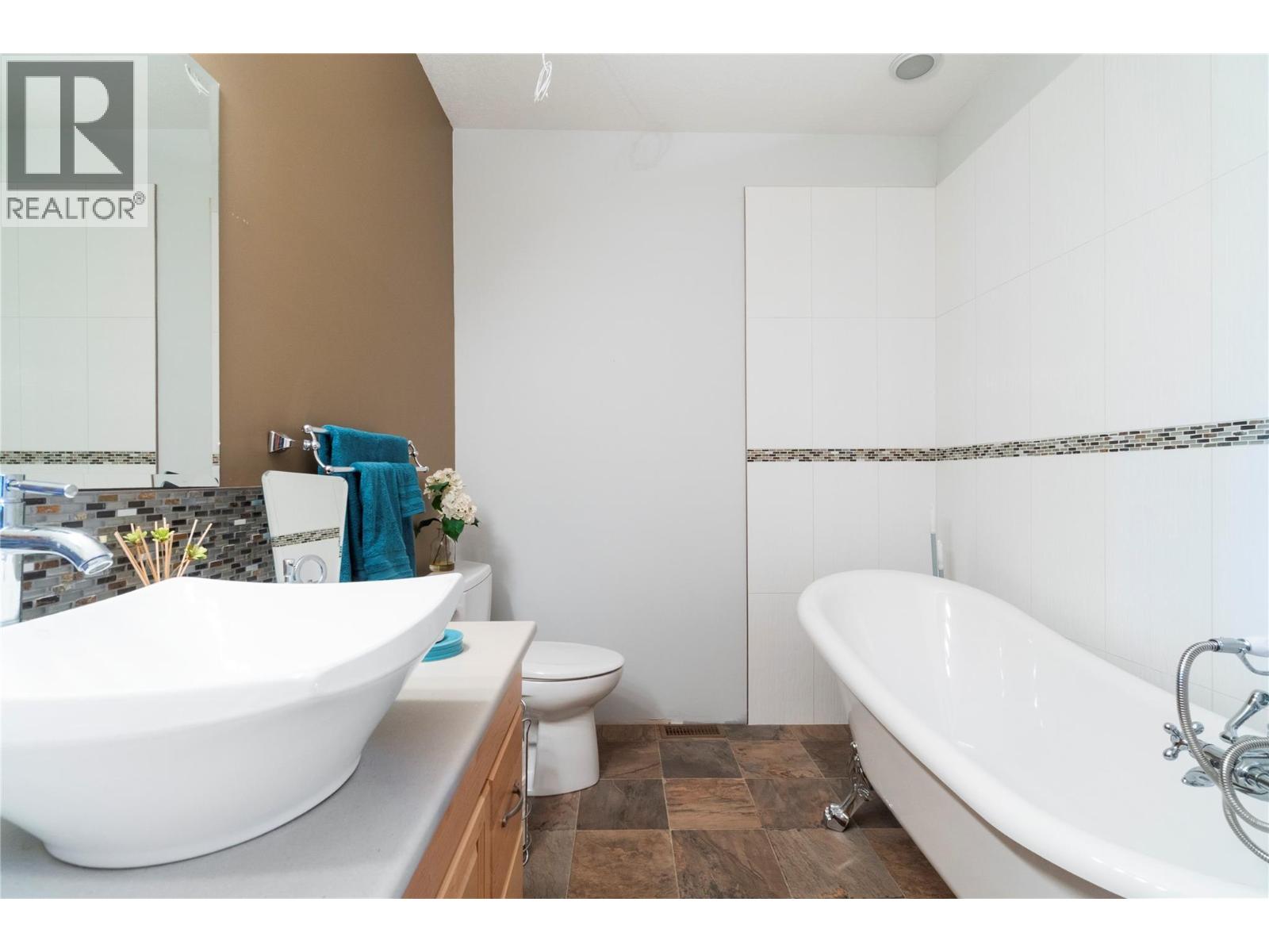 #25 2741 Rawson Road - 49