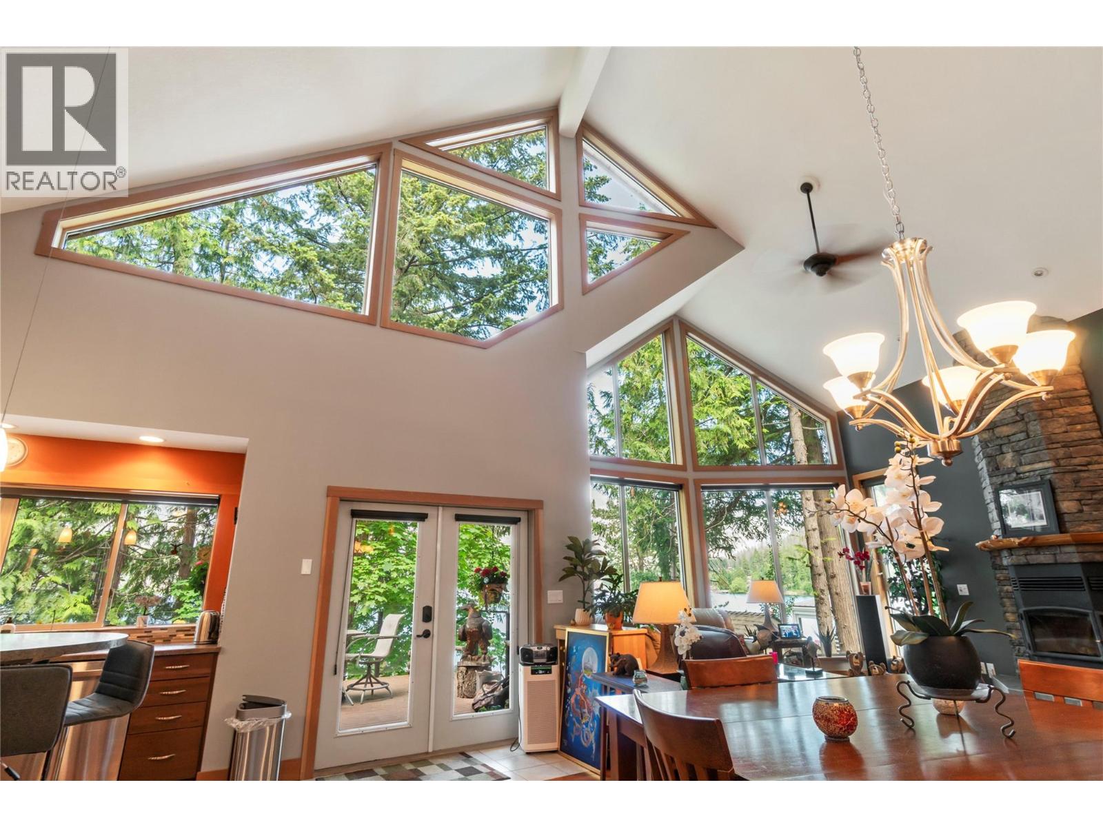 #25 2741 Rawson Road - 26
