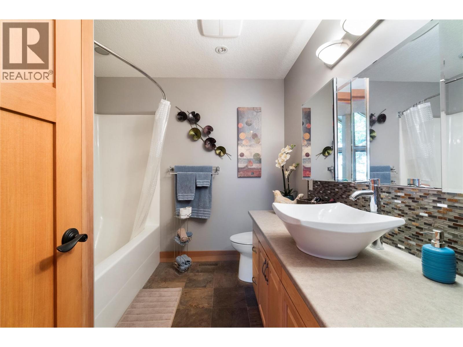 #25 2741 Rawson Road - 38