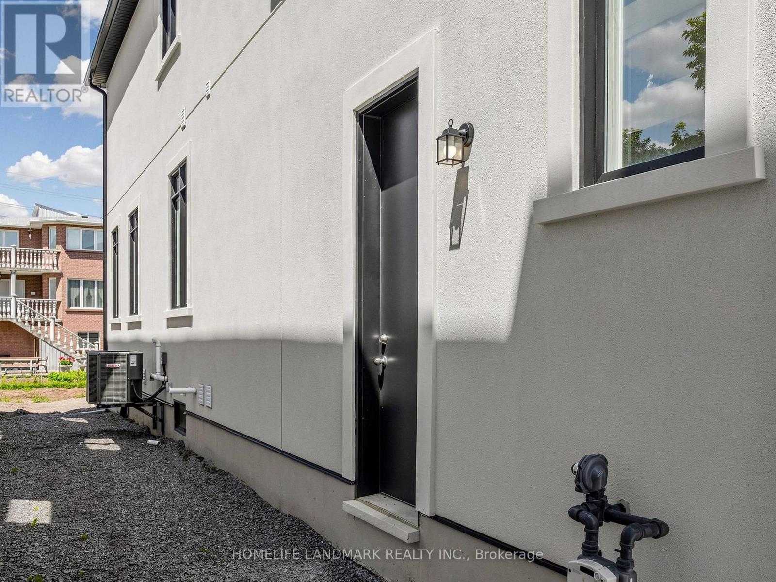 20 IMOGENE COURT - 42