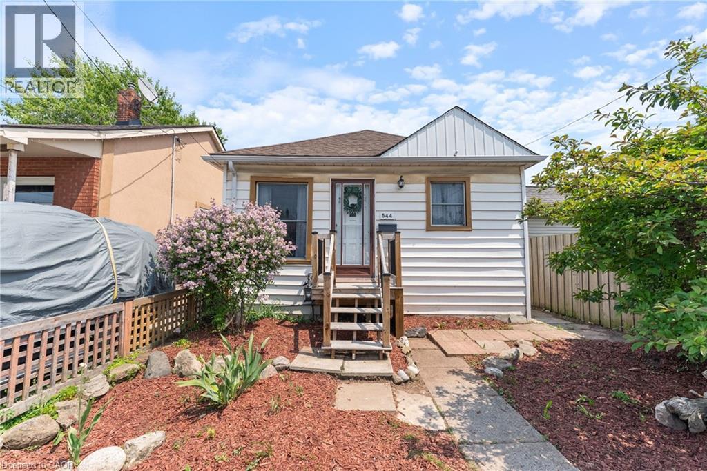 544 MARY Street - Image 2