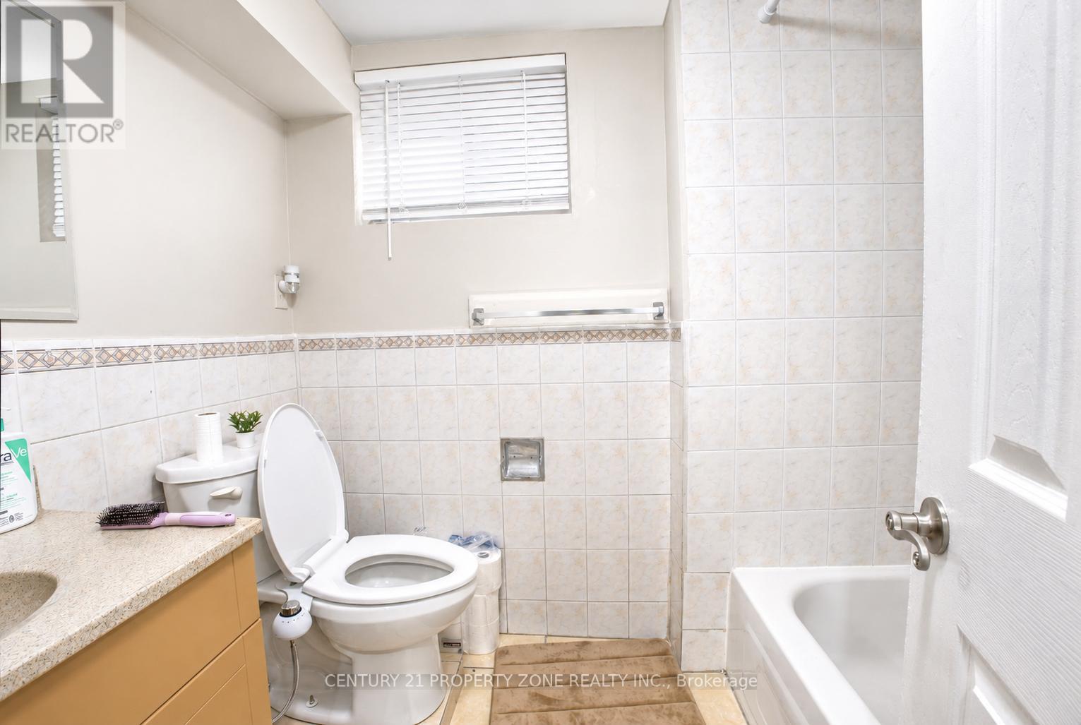 7652 ROSELLE CRESCENT - 25