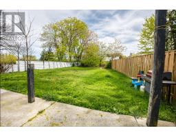 7652 Roselle Crescent, Mississauga, ON L4T3N2 Photo 27