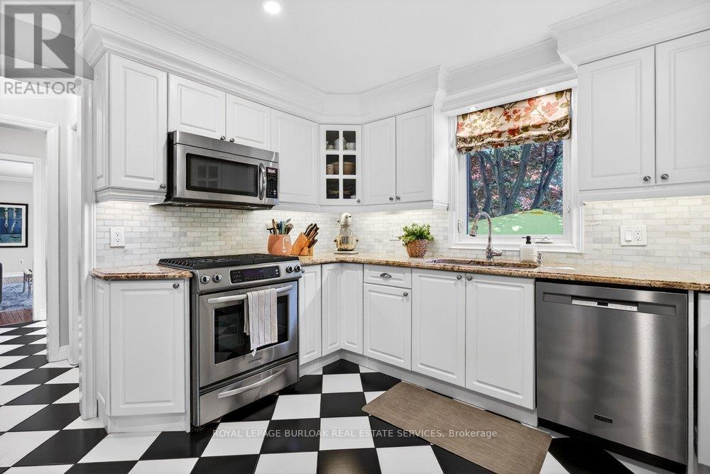 1398 BALDWIN STREET - 15