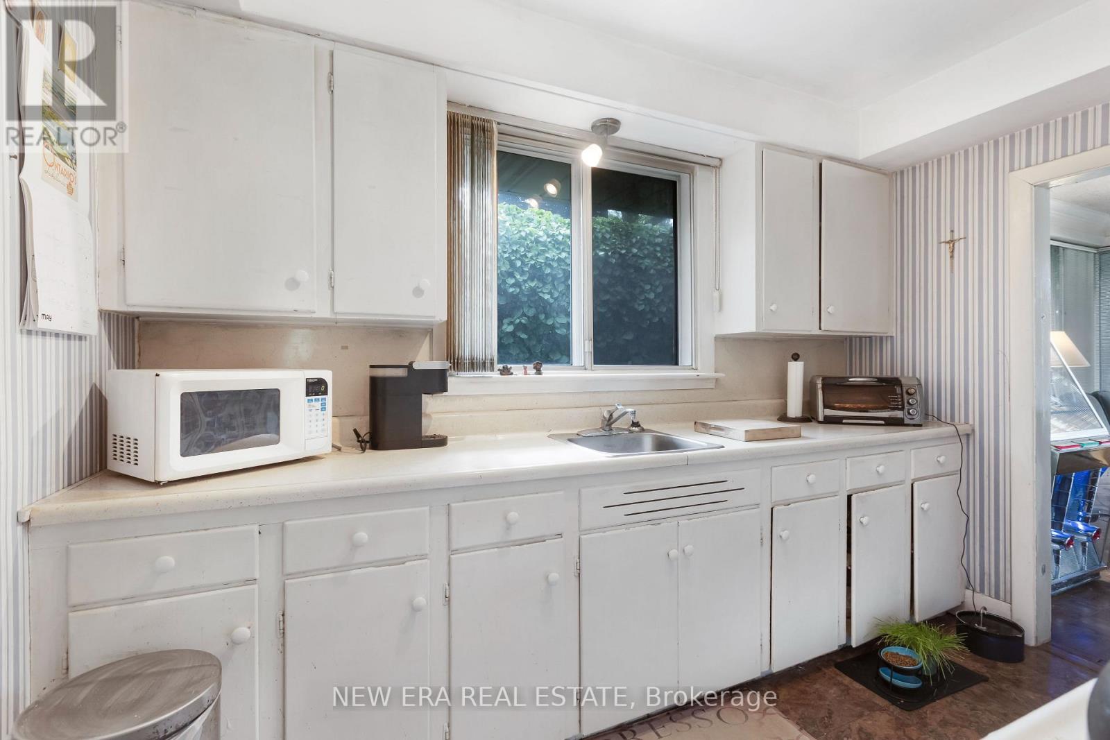 45 MATTICE AVENUE - 12
