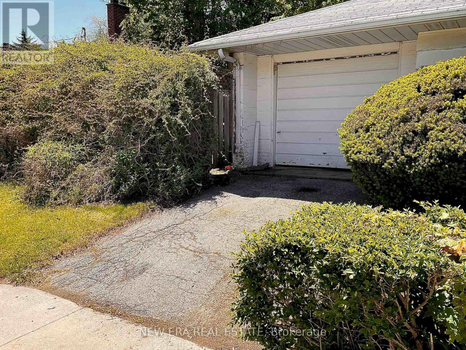 45 MATTICE AVENUE - 21