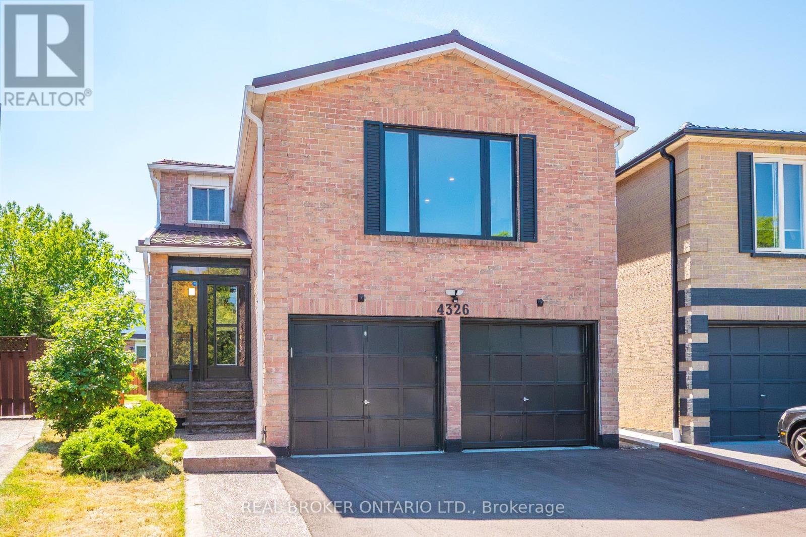 4326 WATERFORD CRESCENT - 1