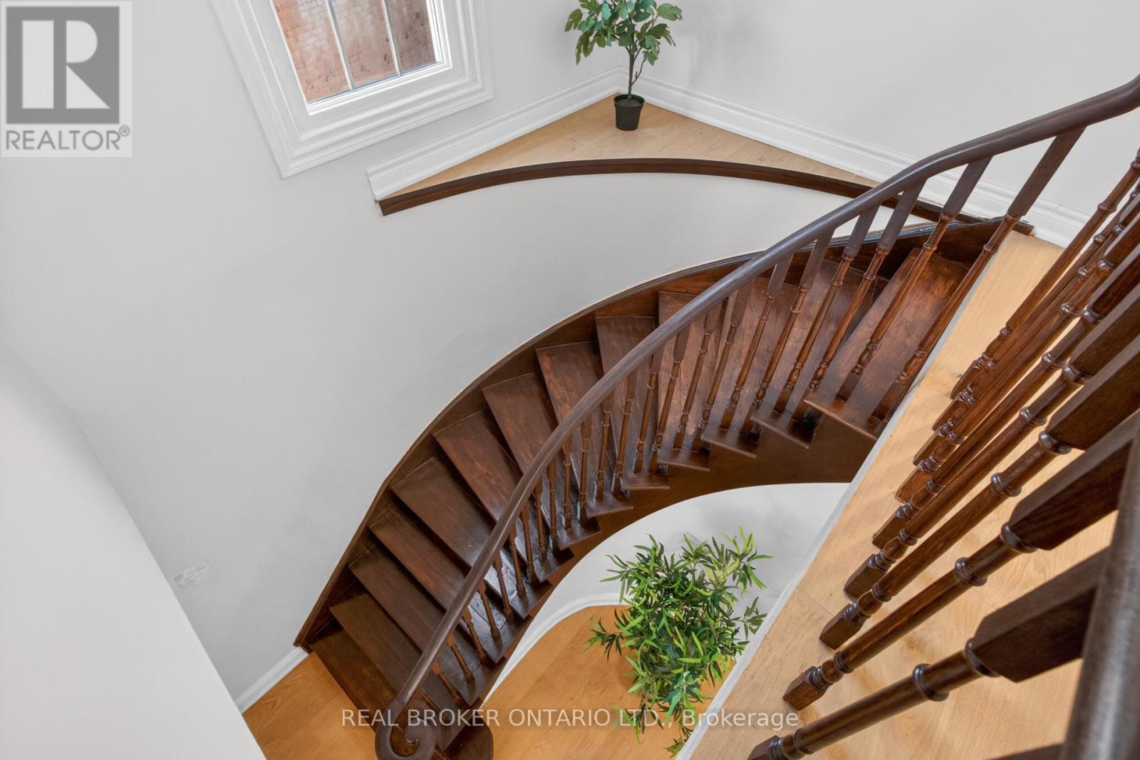 4326 WATERFORD CRESCENT - 20