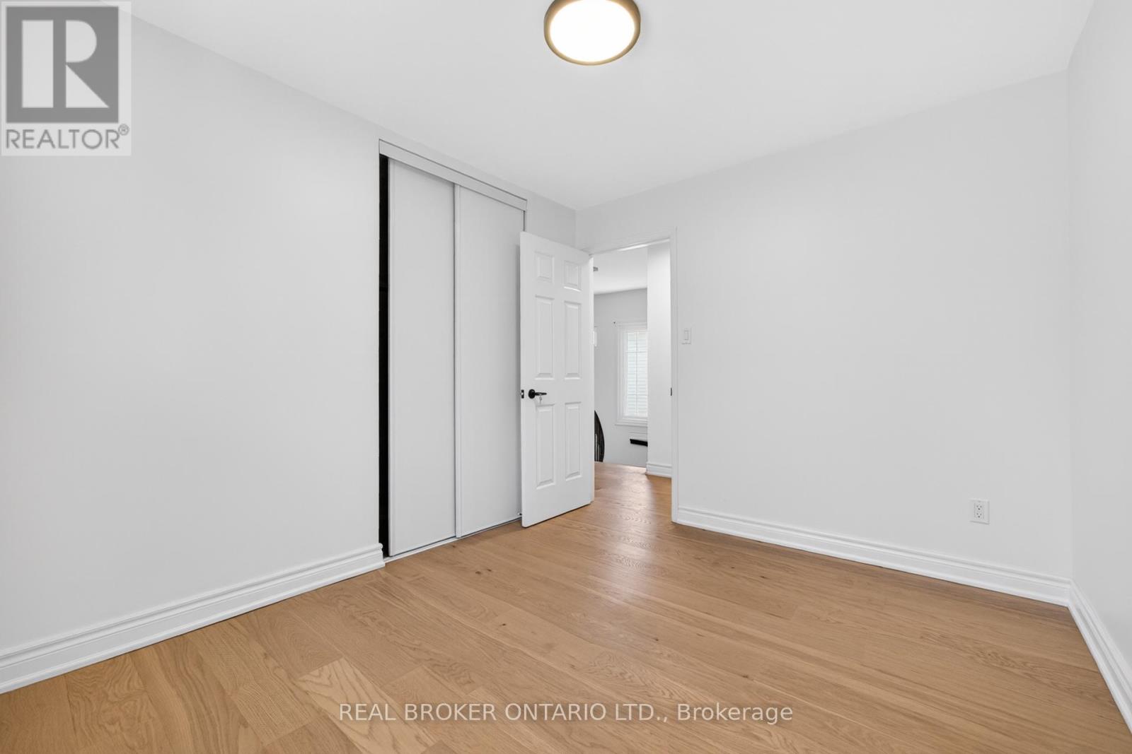 4326 WATERFORD CRESCENT - 30
