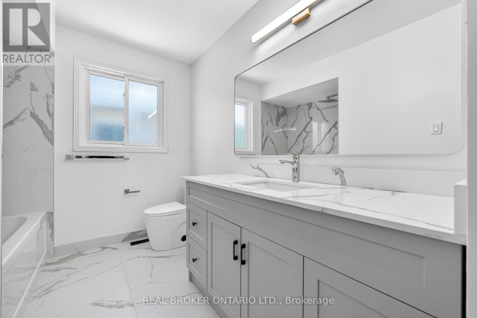 4326 WATERFORD CRESCENT - 35