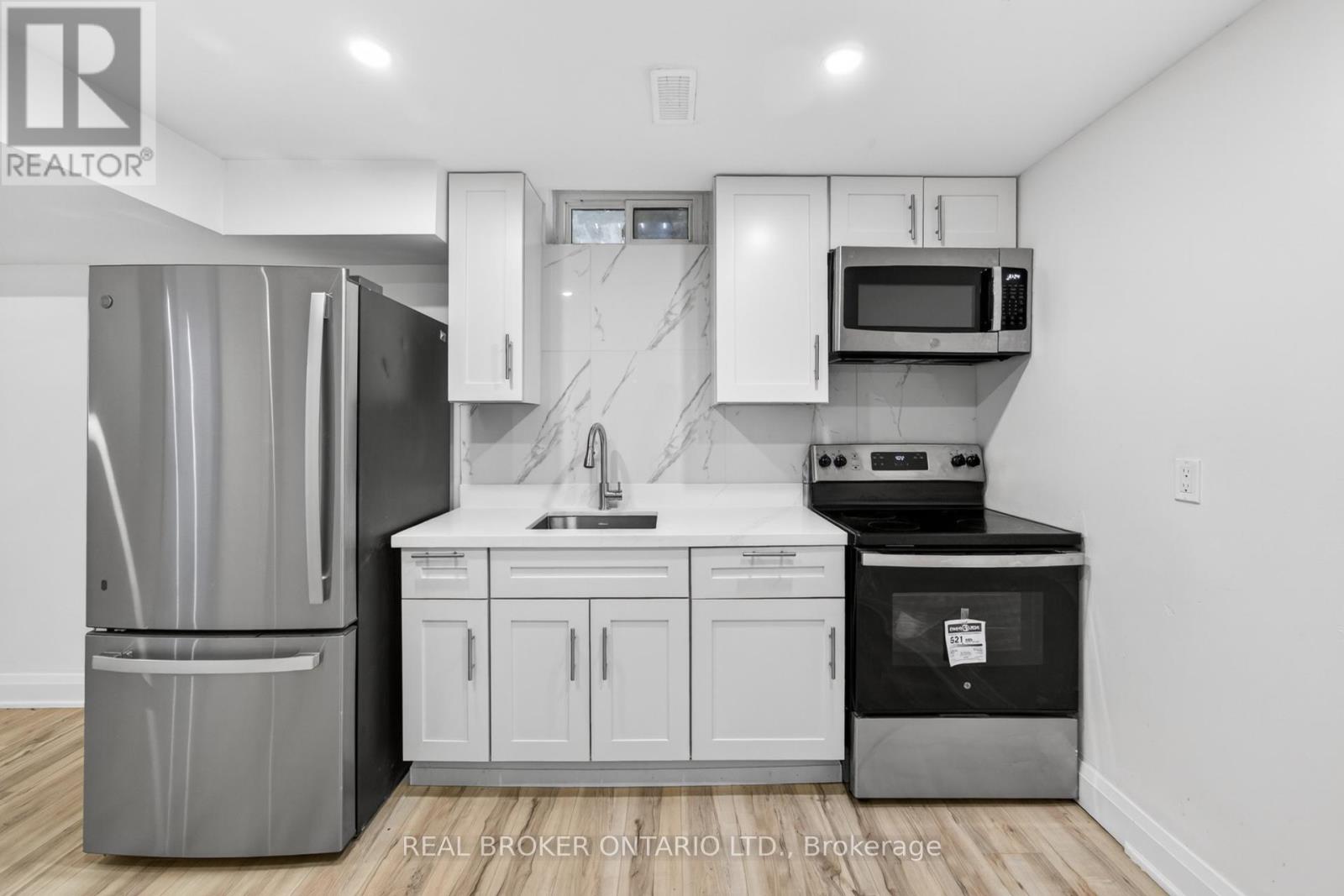 4326 WATERFORD CRESCENT - 45