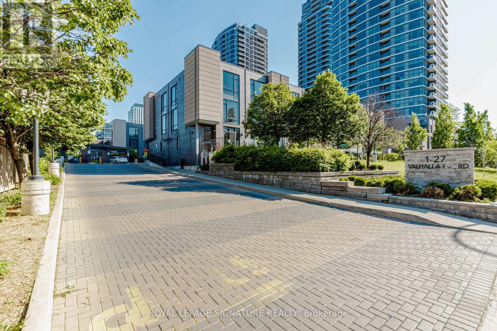 Listing photo of 705 - 5 VALHALLA INN ROAD