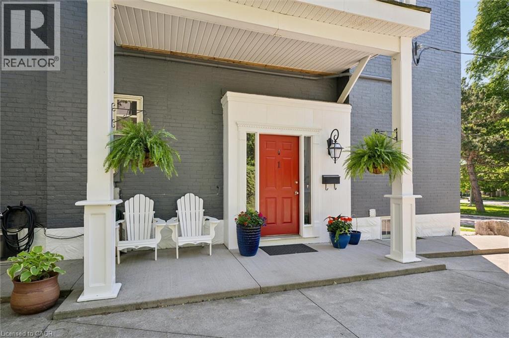149 YOUNG Street - Image 7