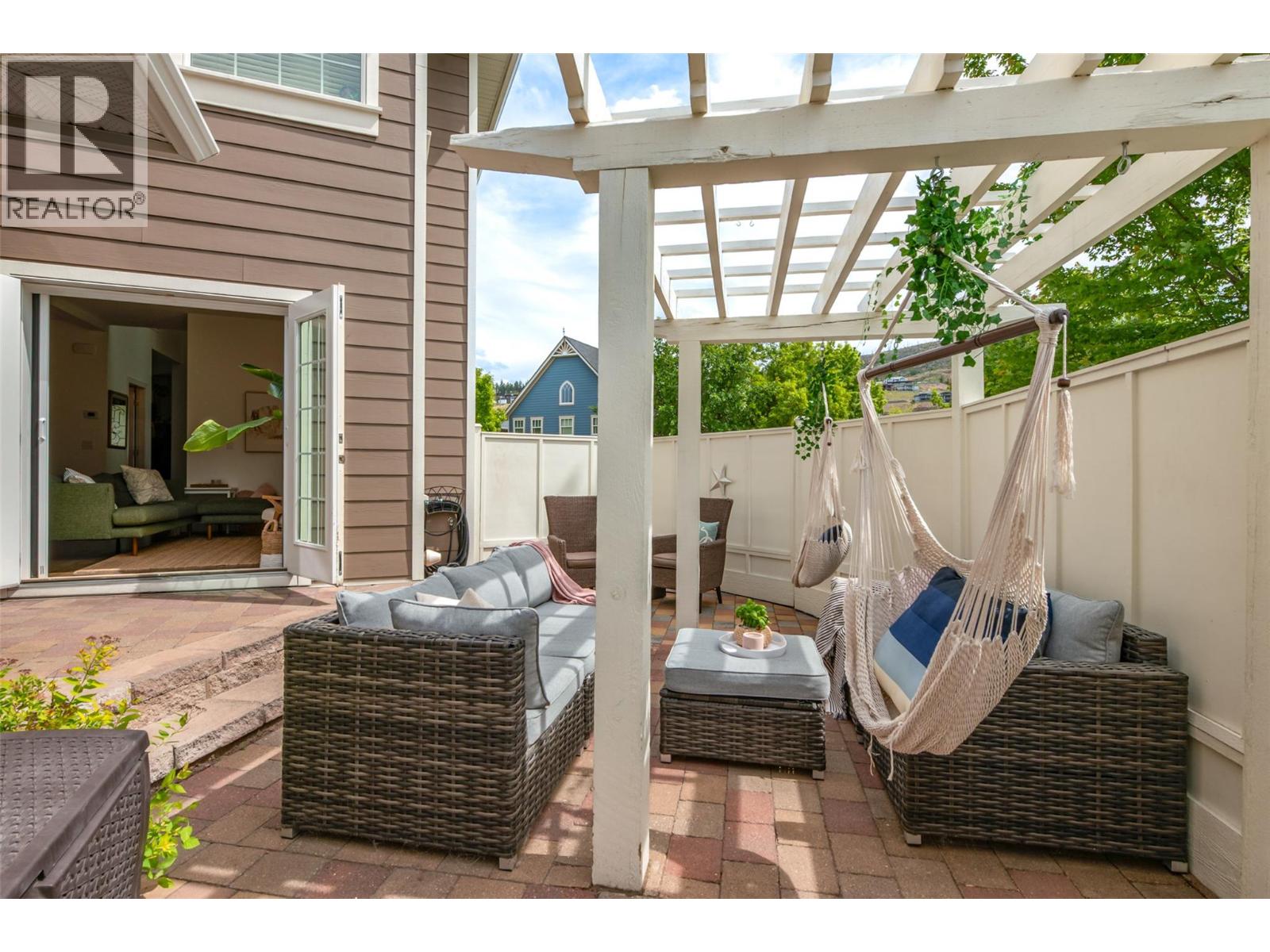 #19 328 Providence Avenue - 17
