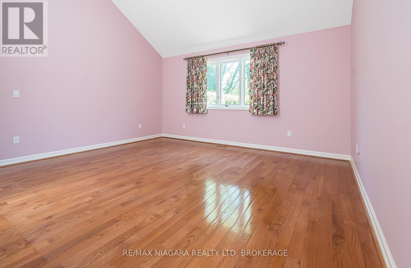 6254 GORE STREET - 11