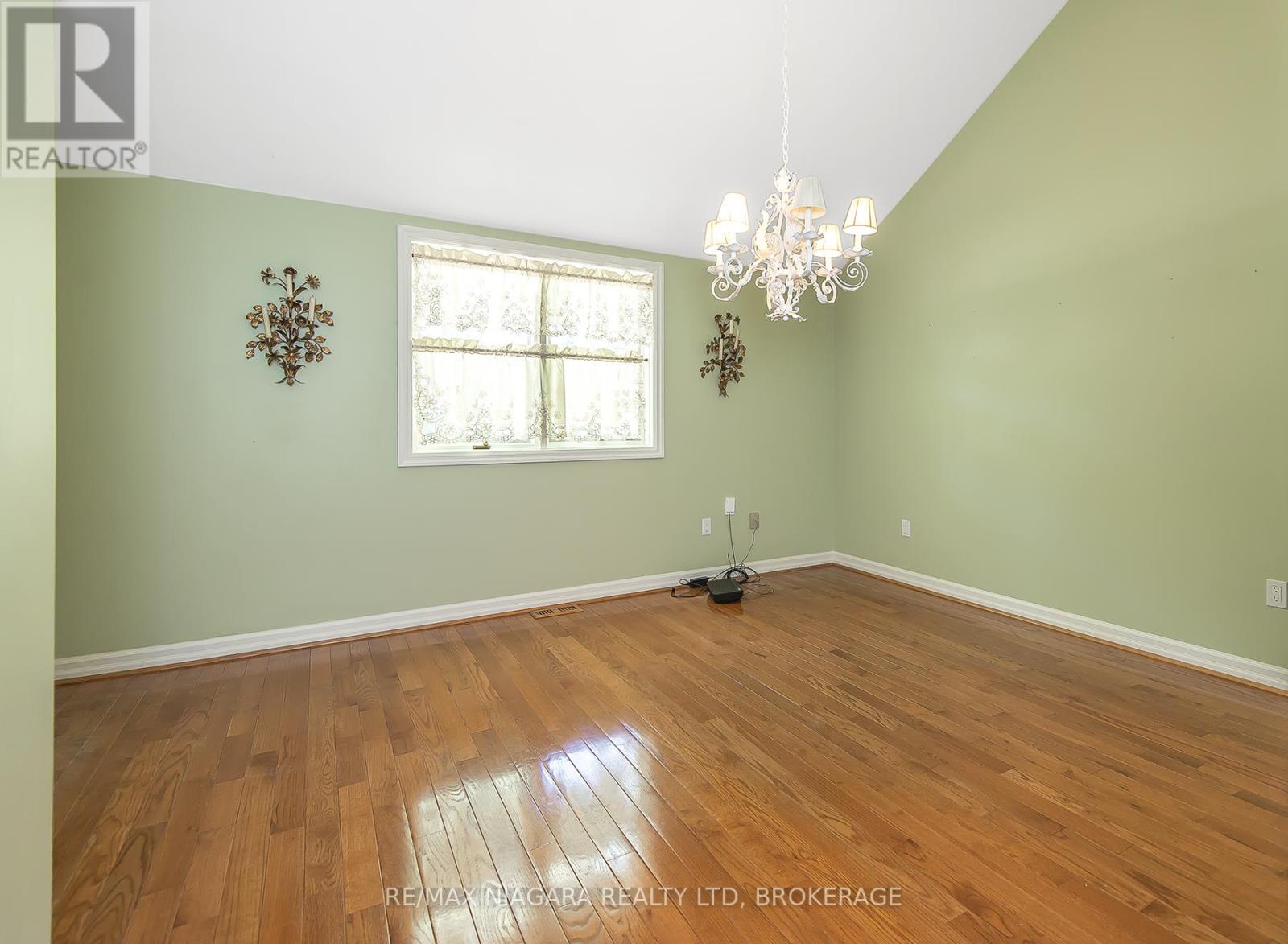 6254 GORE STREET - 13
