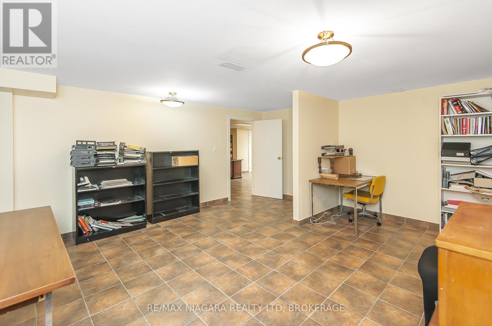6254 GORE STREET - 23