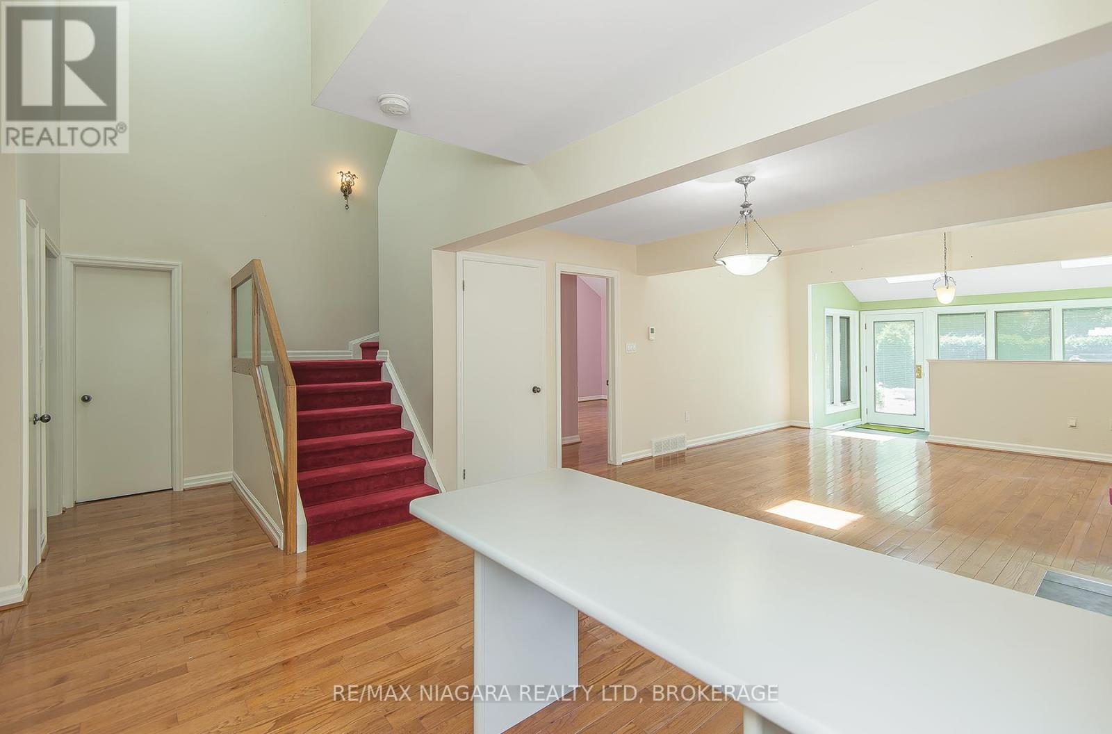 6254 GORE STREET - 7
