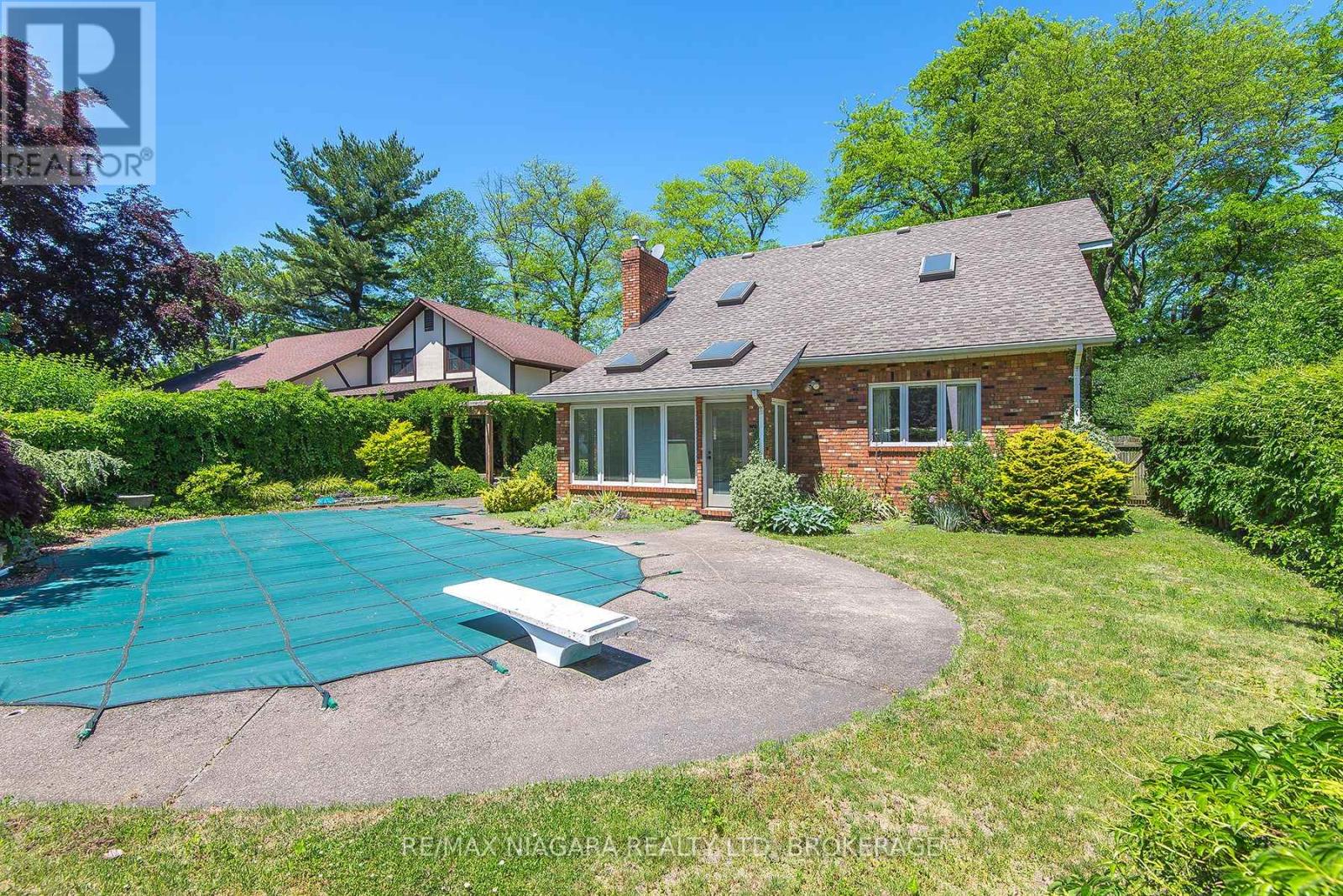 6254 GORE STREET - 31
