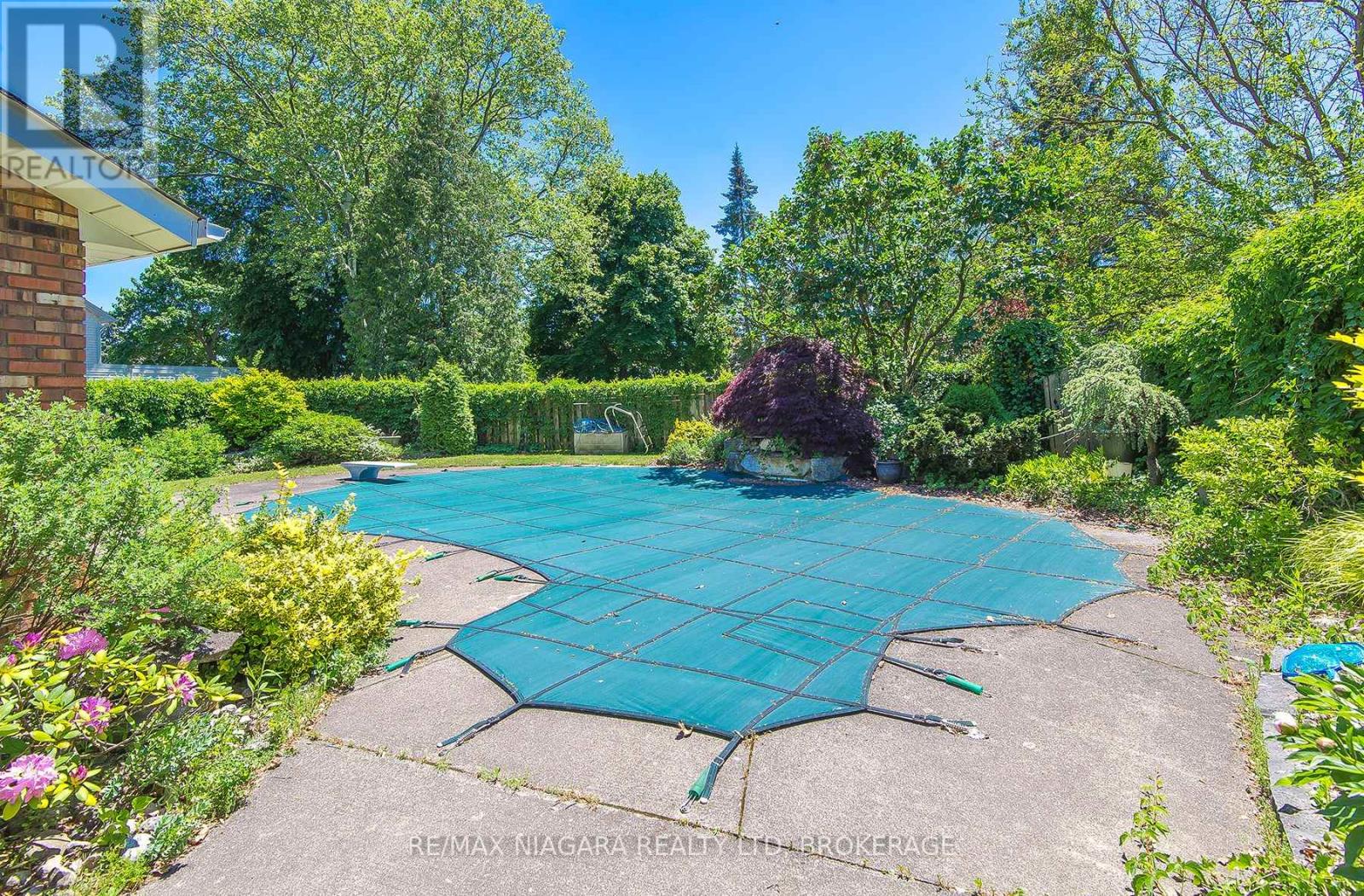 6254 GORE STREET - 35