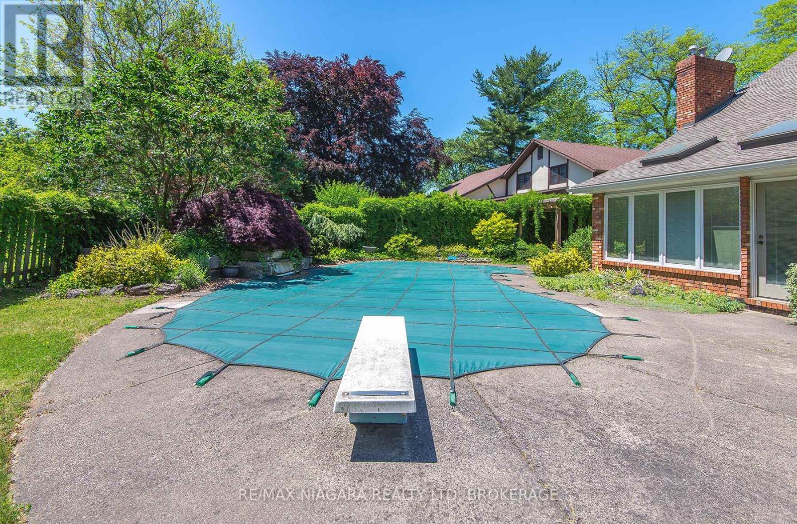 6254 GORE STREET - 34