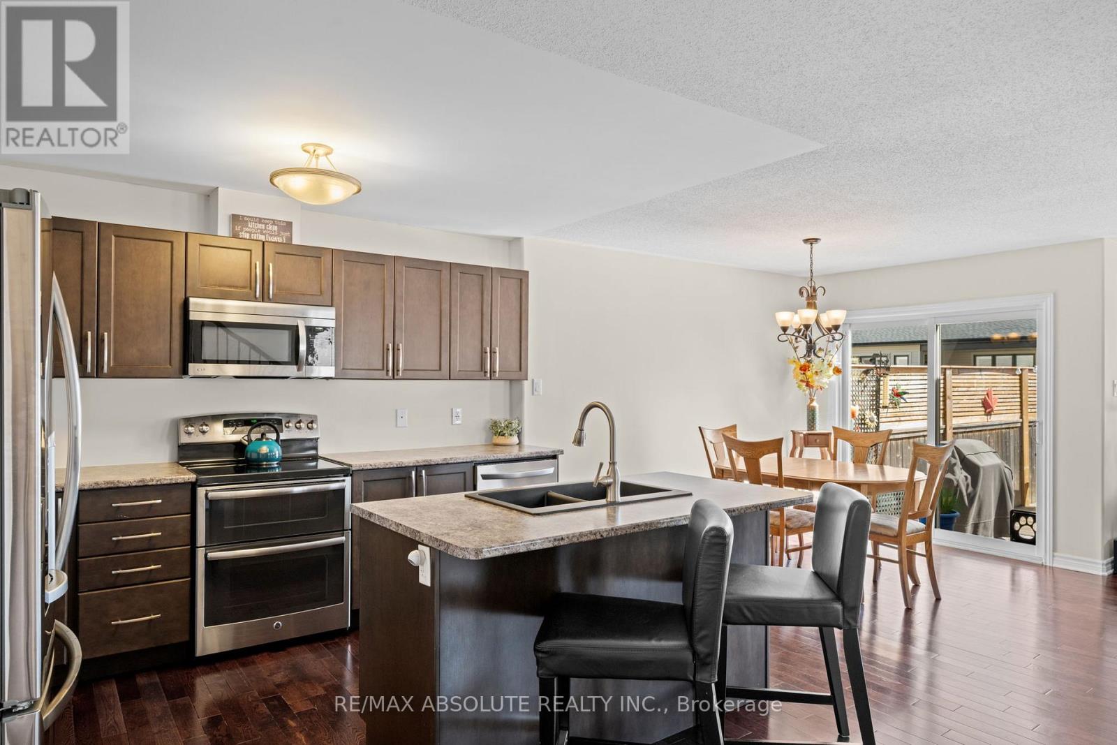 17 ALLAN BOND COURT - 4