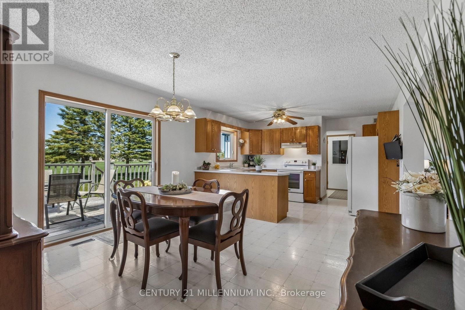 193280 AMARANTH EAST LUTHER TOWNLINE - 16