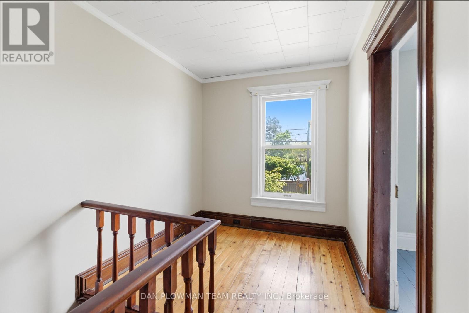202 QUEEN STREET - 22