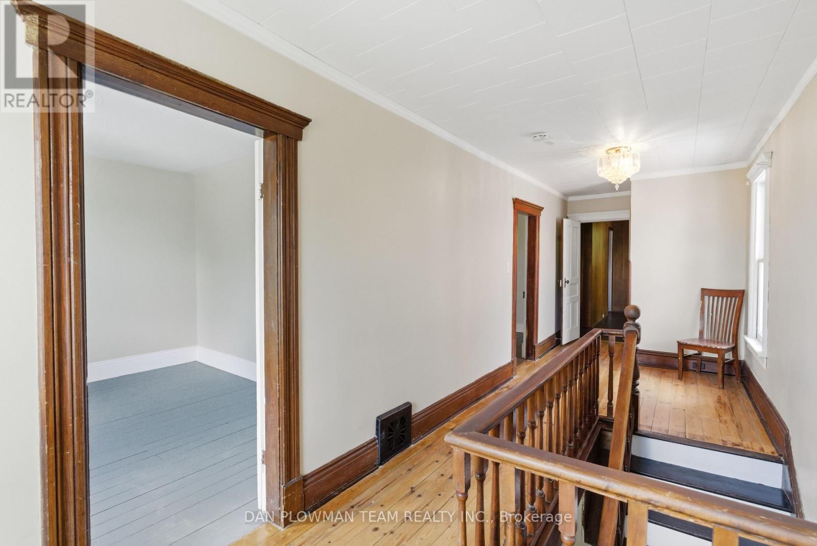 202 QUEEN STREET - 23